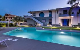 Appartamento in Villa con Piscina Esclusiva